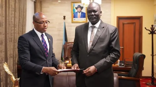 SEM MAES présente ses lettres de créance au Ministre des Affaires Étrangères du Soudan du Sud